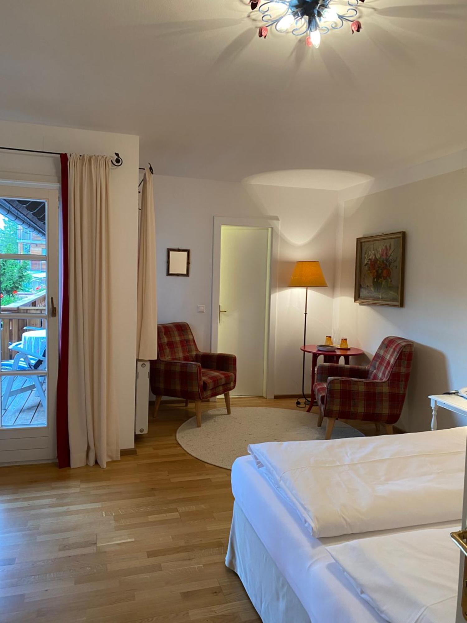 Seehotel Enzian Weissensee Luaran gambar